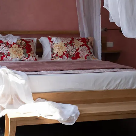 Namuri Downtown Bed & Breakfast